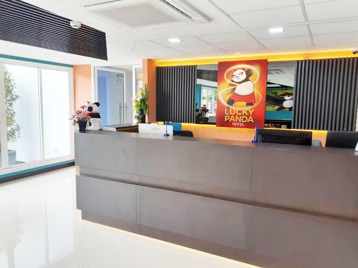 Lucky Panda Hotel Chiang Mai Exteriör bild